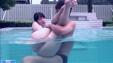 Yui Kasugano welcomes big cock in her wet pussy